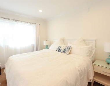 2101 Ocean Ave Apt 11 - Photo Thumbnail 2