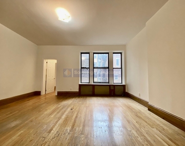 302 West 107th Street - Photo Thumbnail 7