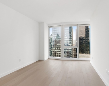 242 West 53rd Street - Photo Thumbnail 4