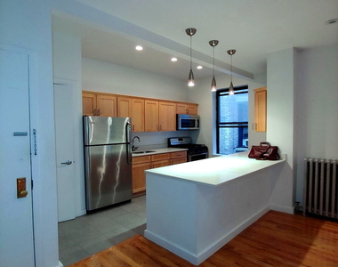 160 West 118th Street - Photo Thumbnail 1