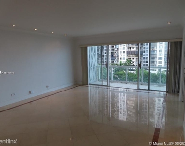 2451 Brickell Ave - Photo Thumbnail 7