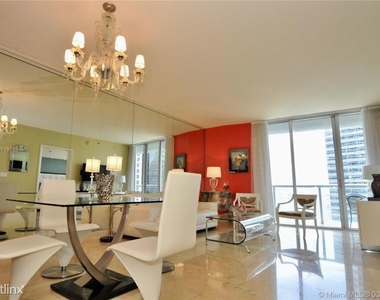 485 Brickell Ave - Photo Thumbnail 14