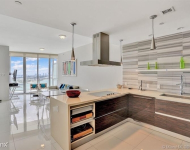 1100 Biscayne Blvd - Photo Thumbnail 14