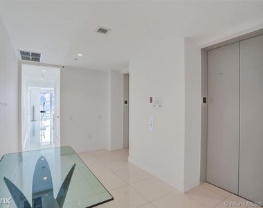 1100 Biscayne Blvd - Photo Thumbnail 10