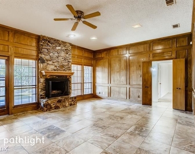 1417 Carriage Ln - Photo Thumbnail 1