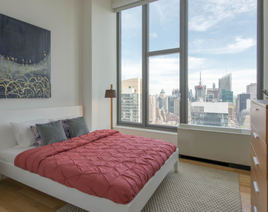 110 West 29th Street - Photo Thumbnail 7