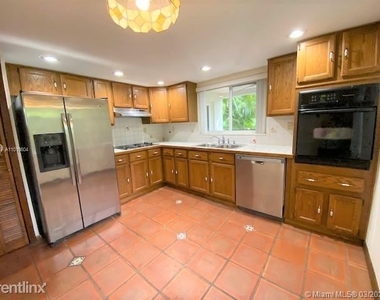 402 Majorca Ave # 402 - Photo Thumbnail 11