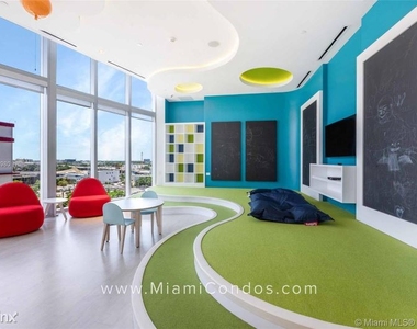 851 Ne 1st Ave, Miami Fl - Photo Thumbnail 15