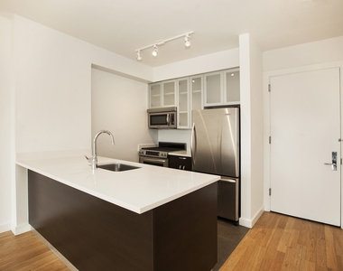 775 Columbus Avenue - Photo Thumbnail 15