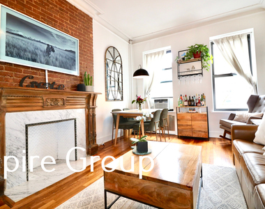 47 West 75th Street - Photo Thumbnail 3