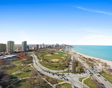 1550 North Lake Shore Drive - Photo Thumbnail 31