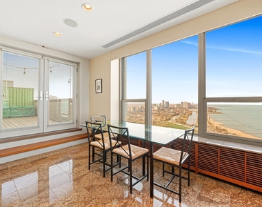 1550 North Lake Shore Drive - Photo Thumbnail 20