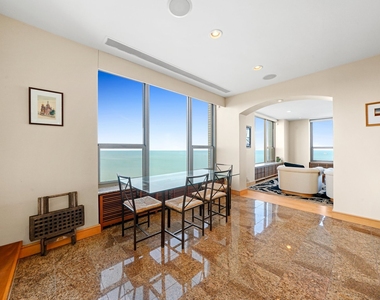 1550 North Lake Shore Drive - Photo Thumbnail 23