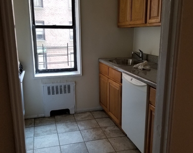 139-80 85th drive, Jamaica, NY 11435 - Photo Thumbnail 3