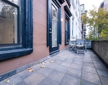 132 East 61st Street - Photo Thumbnail 12