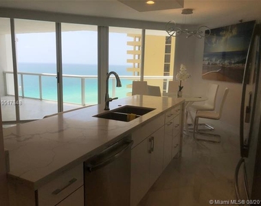 16425 Collins Ave - Photo Thumbnail 1