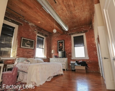 21 E Columbia Ave - Photo Thumbnail 12