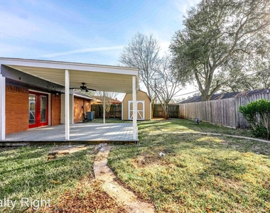 2414 Dewberry Ln - Photo Thumbnail 33