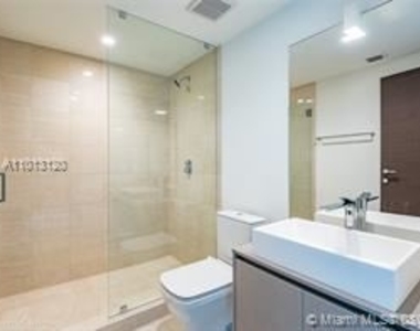 1000 Brickell Plz Unit 2600 - Photo Thumbnail 9