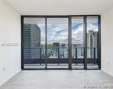 1000 Brickell Plz Unit 2600 - Photo Thumbnail 6