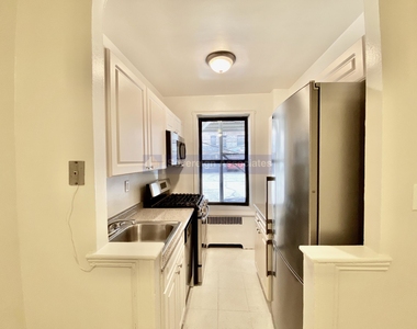 600 West 218th Street - Photo Thumbnail 6