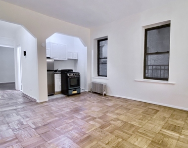 485 Central Park West - Photo Thumbnail 1