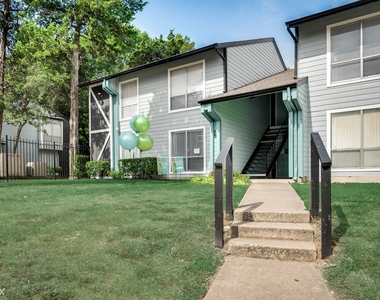 4311 Woodhollow Dr Apt 306 - Photo Thumbnail 1