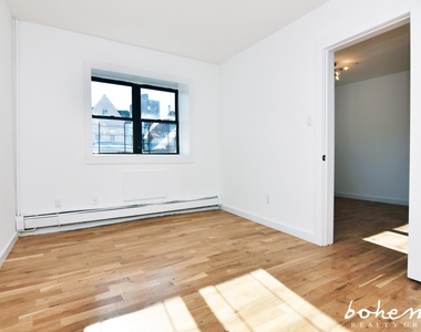 169 W 228th St - Photo Thumbnail 4