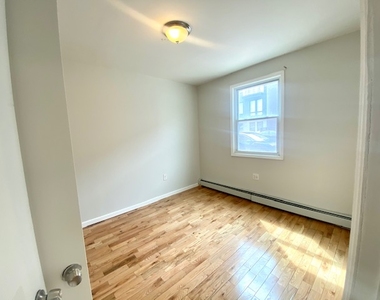 1535 Bergen Street - Photo Thumbnail 4