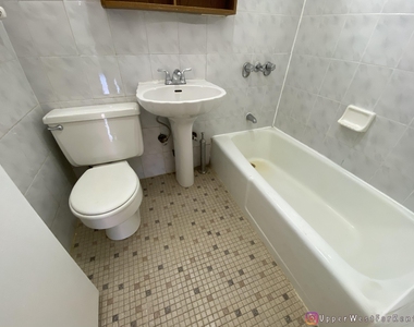 156 West 76th Street - Photo Thumbnail 6