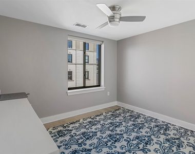 1634 14th St Nw Unit 501 - Photo Thumbnail 8