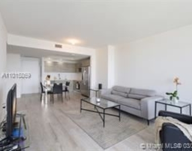 121 Ne 34th St Unit 2212 - Photo Thumbnail 9