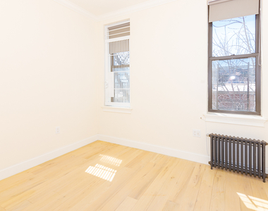 946 Bushwick Avenue - Photo Thumbnail 6