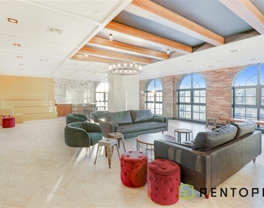 187 Kent Avenue - Photo Thumbnail 2