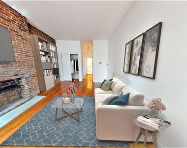 407 East 87 Street - Photo Thumbnail 1