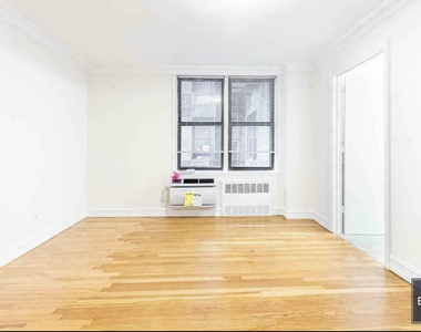 305 West 13th Street, New York NY 10014 - Photo Thumbnail 10