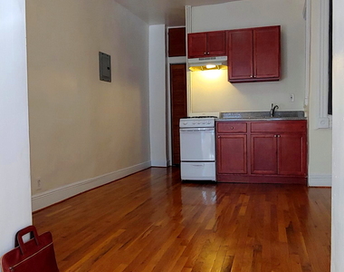 305 West 116th Street - Photo Thumbnail 3