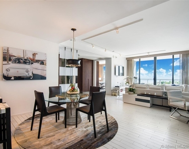 2201 Collins Ave - Photo Thumbnail 23