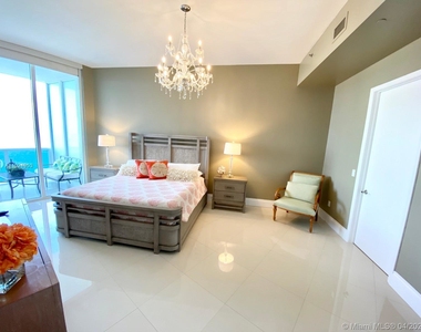 16001 Collins Ave - Photo Thumbnail 17