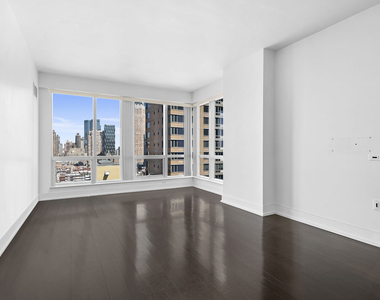 350 West 42nd Street - Photo Thumbnail 0