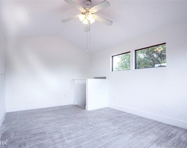 4269 Sw 13th St, Miami Fl - Photo Thumbnail 20