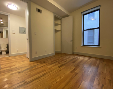 461 Park Place - Photo Thumbnail 5