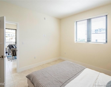 1091 Galiano St # 406 - Photo Thumbnail 21