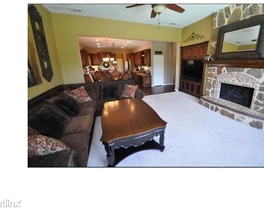 1005 Barre Meadow Ln - Photo Thumbnail 8