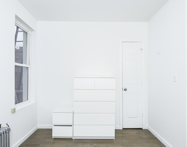 178 Meserole St #2R Brooklyn - Photo Thumbnail 2