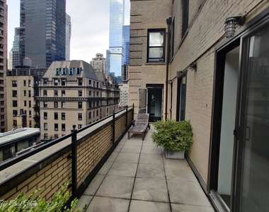 West 55th Street - Photo Thumbnail 0