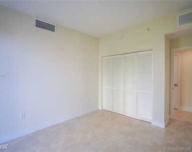 1091 Galiano St # 506 - Photo Thumbnail 17