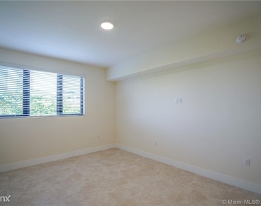 1091 Galiano St # 506 - Photo Thumbnail 21