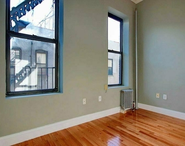 620 East 11th Street - Photo Thumbnail 7