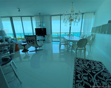 900 Biscayne Blvd - Photo Thumbnail 3